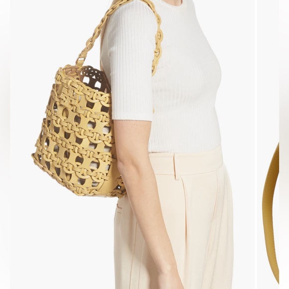 TORY BURCH MCGRAW DIE CUT SMALL BUCKET BAG - Picture 2 of 14